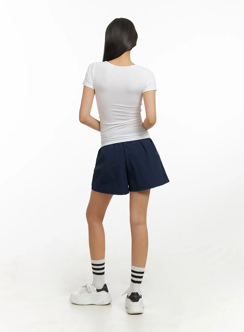 Basic Round Neck T-Shirt IY422