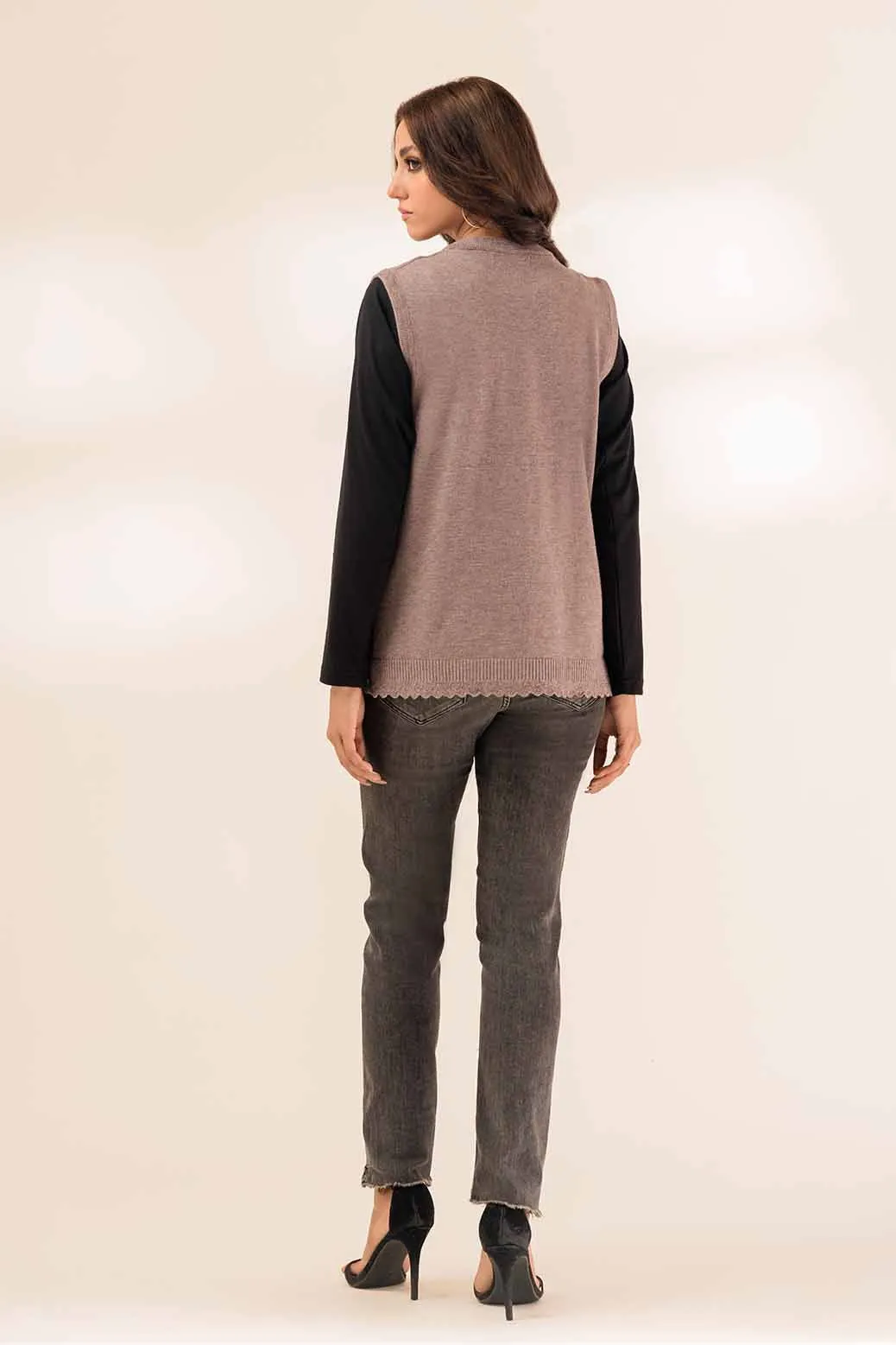 Certainly! Heres an optimized product title:

Cozy Beige Round Neck Sweater Vest for Women (23W-102-65)