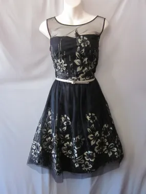 Short Cocktail  Dress Size 8 Style 55245